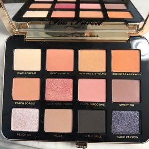 Too Faced White Peach Pallette